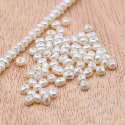 Buy Freshwater pearl small nugget white 2.5-3x2mm (19cm-2.15g)