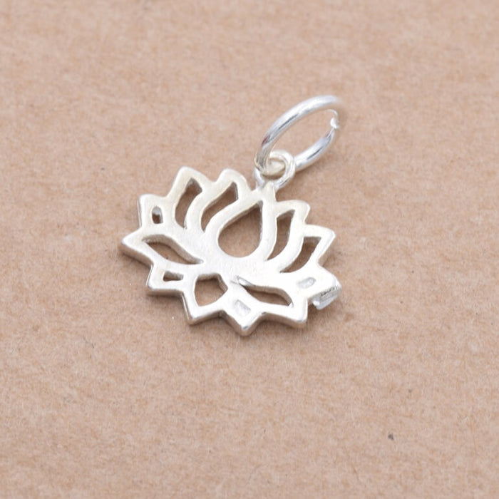 Lotus pendant in Sterling silver 10.5x11.5mm - Hole: 3.5mm (1)