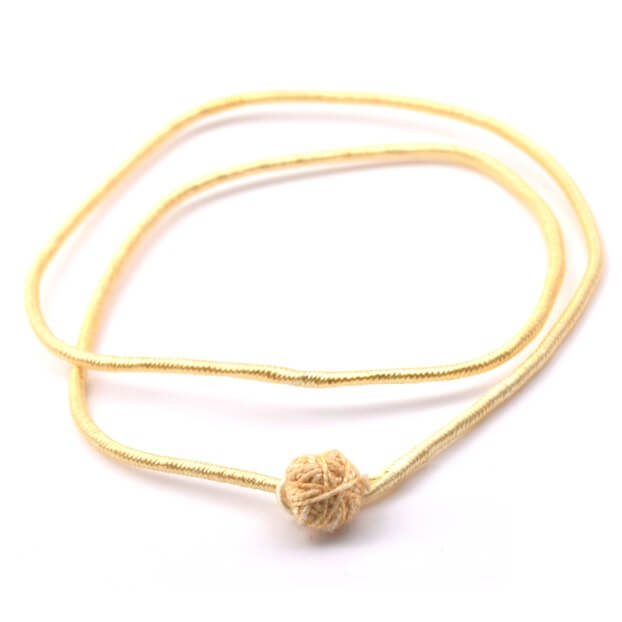 Torque necklace in creamy yellow silk and cotton thread 44cm (1)