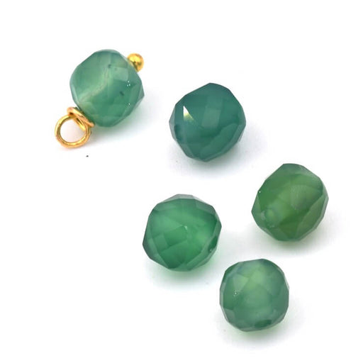 Faceted cube bead in tinted and heated green onyx 5x5x5mm (4)